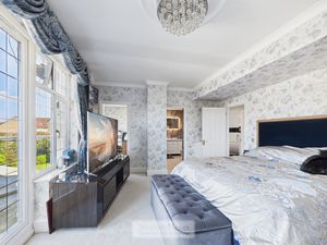 Photo 24- click for photo gallery